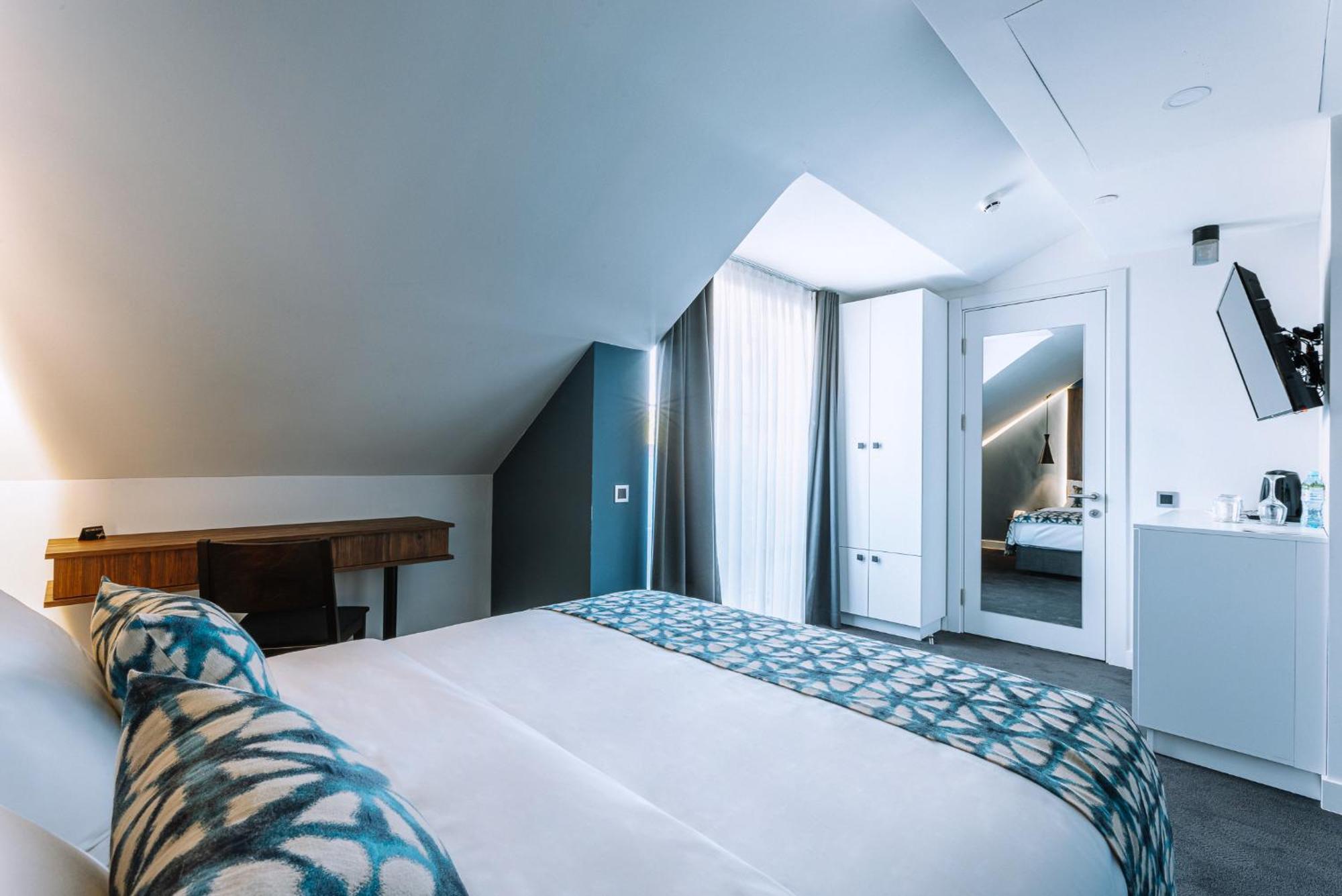 Hotel Twenties Tbilisi - Stay & Dine 외부 사진
