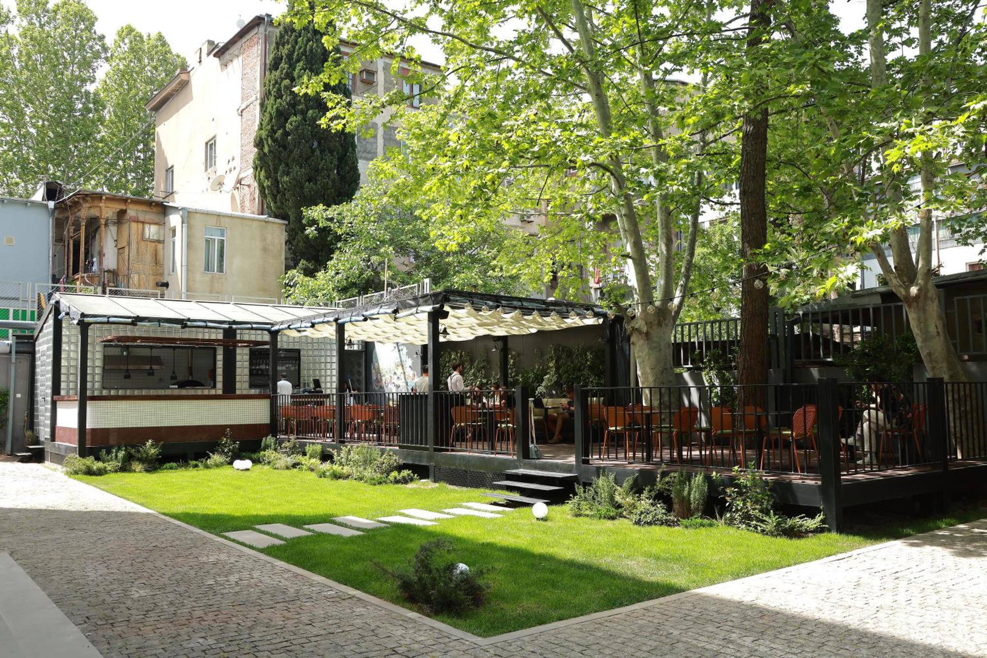Hotel Twenties Tbilisi - Stay & Dine 외부 사진